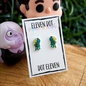 Steven Universe Peridot Alien Crystal Gem Earrings